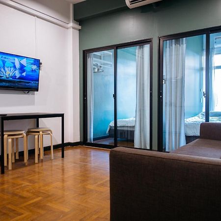T3 Two Bedrooms Wifi Full Kitchen 1 Min To Bts Bangkok Kültér fotó