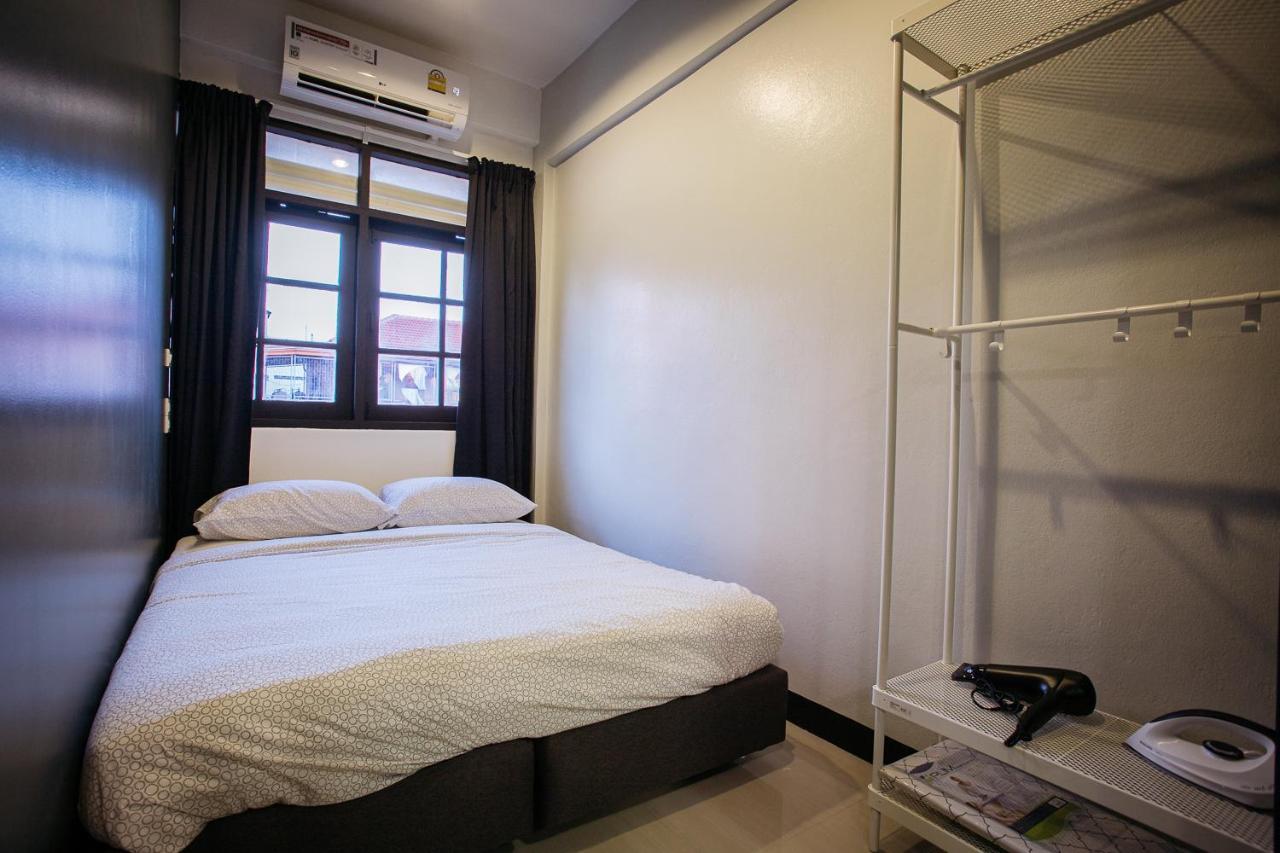 T3 Two Bedrooms Wifi Full Kitchen 1 Min To Bts Bangkok Kültér fotó